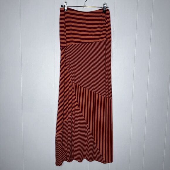 Royal Robbins Women’s Multi Stripe Maxi Skirt Raspberry Size Small NWT - Picture 1 of 4